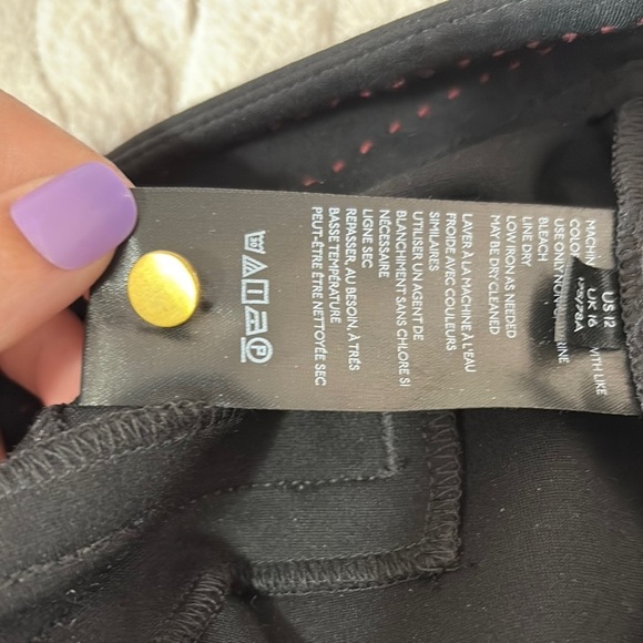 Anthropologie Black Skinny Pants Streamlined Tapered Design - Picture 11 of 12